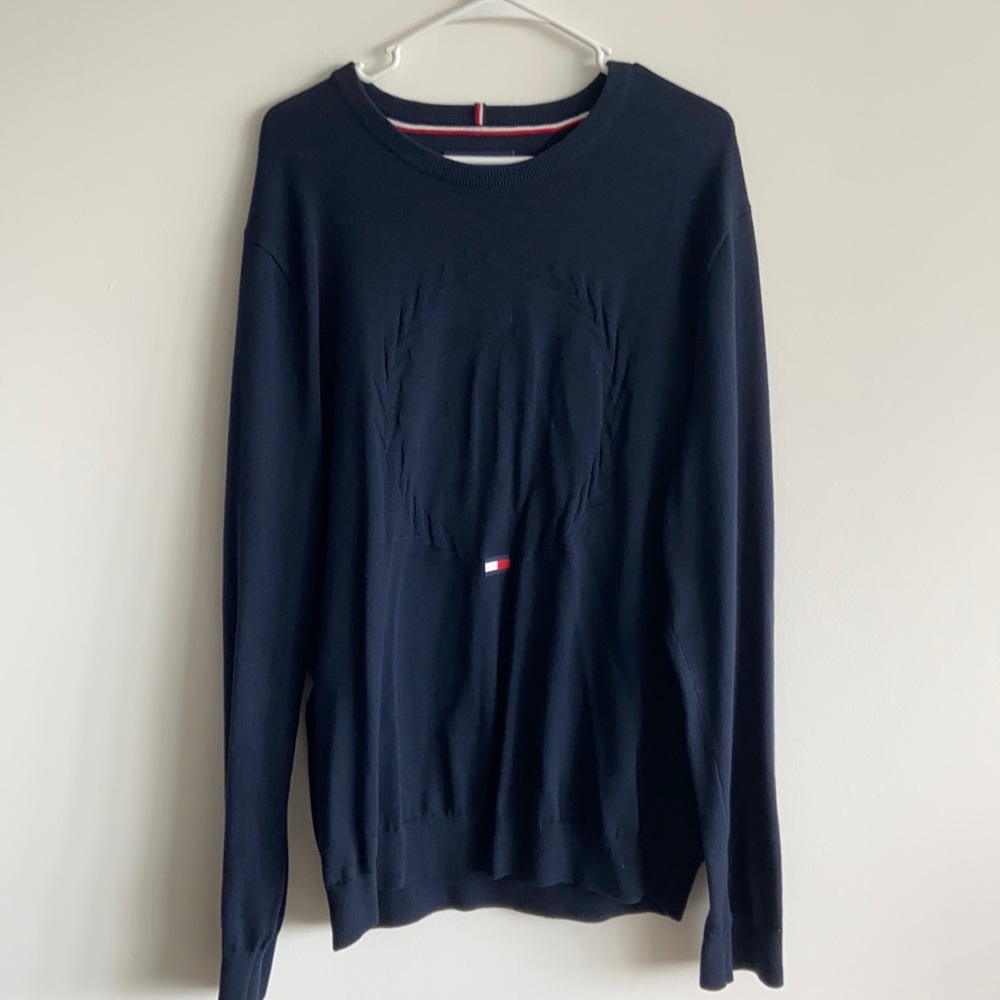Tommy Hilfiger lightweight knit sweater